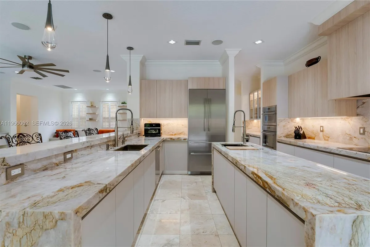 6235 Rolling Road Dr, Pinecrest FL 33156