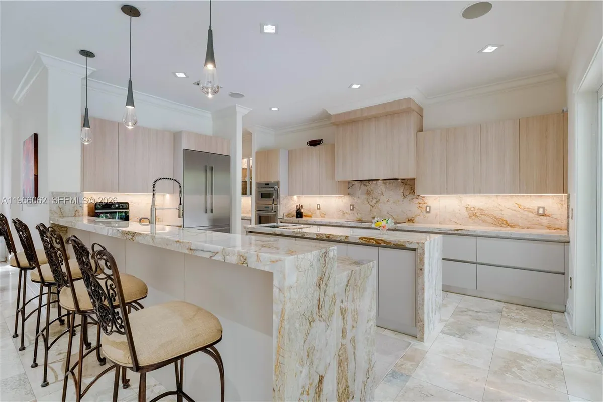 6235 Rolling Road Dr, Pinecrest FL 33156