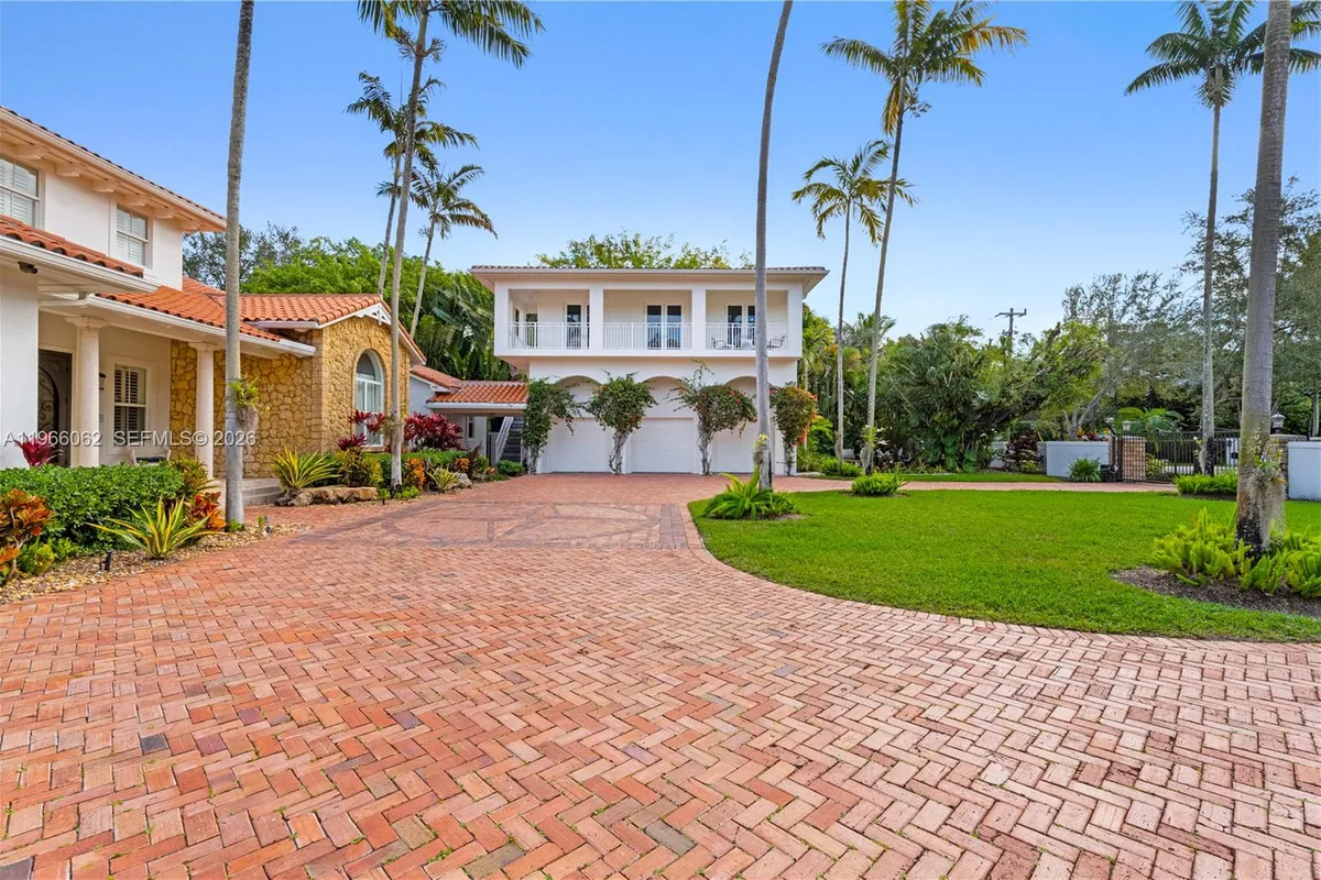 6235 Rolling Road Dr, Pinecrest FL 33156