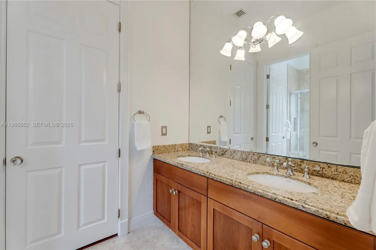 6235 Rolling Road Dr, Pinecrest FL 33156