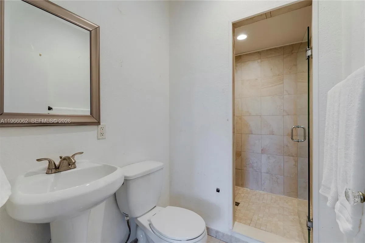 6235 Rolling Road Dr, Pinecrest FL 33156