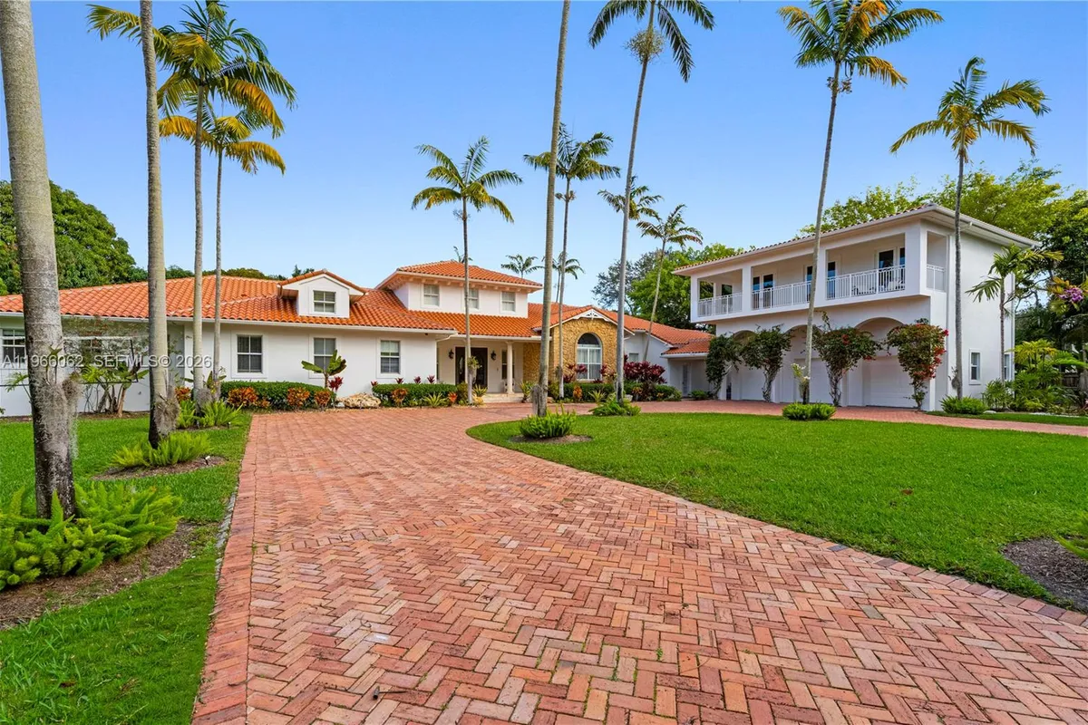 6235 Rolling Road Dr, Pinecrest FL 33156