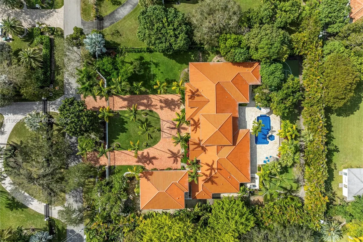 6235 Rolling Road Dr, Pinecrest FL 33156