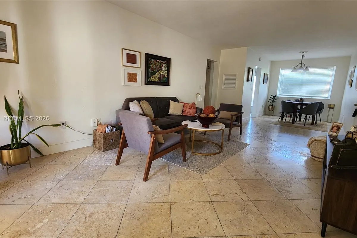 20 Park Dr # 3, Bal Harbour FL 33154