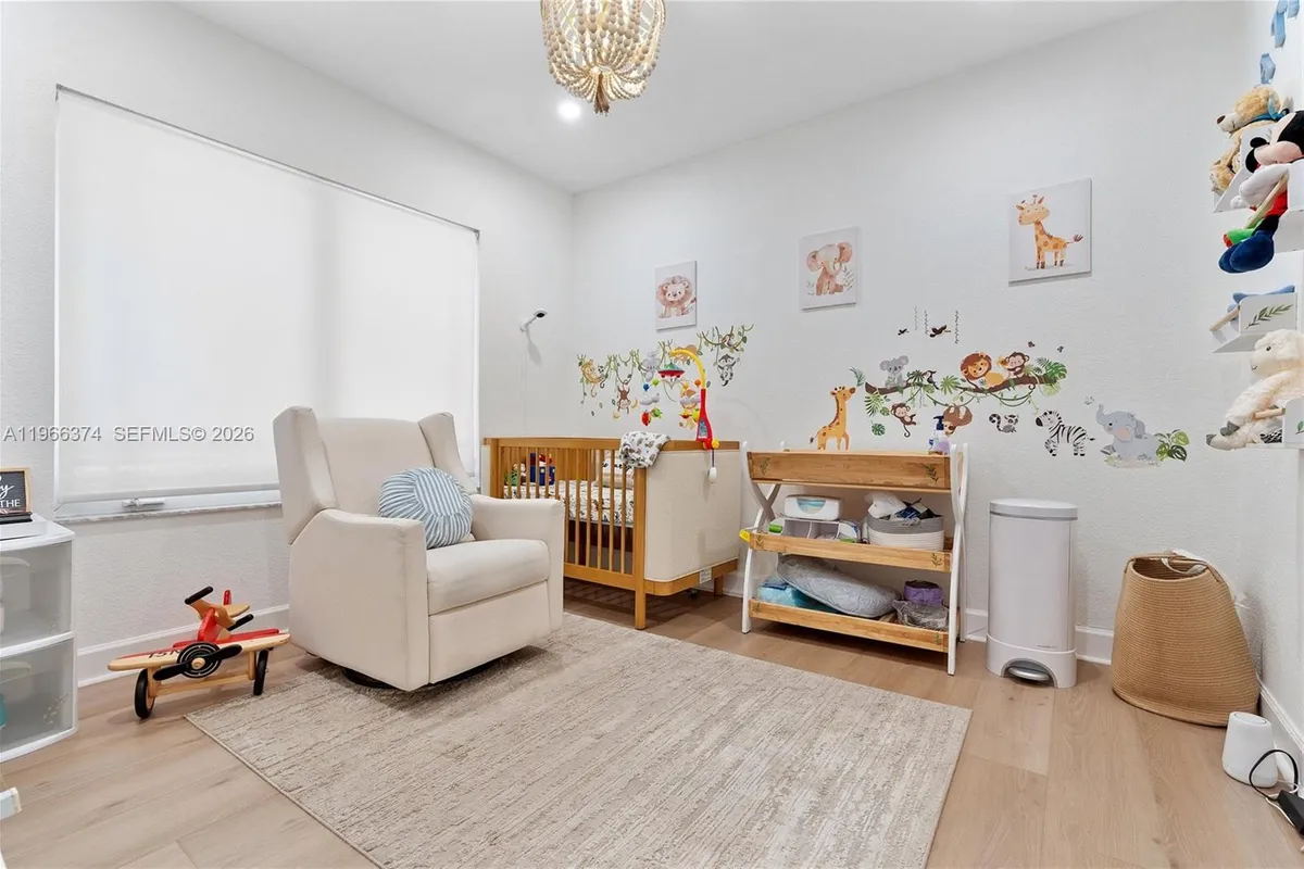 2231 SW 17th St, Miami FL 33145