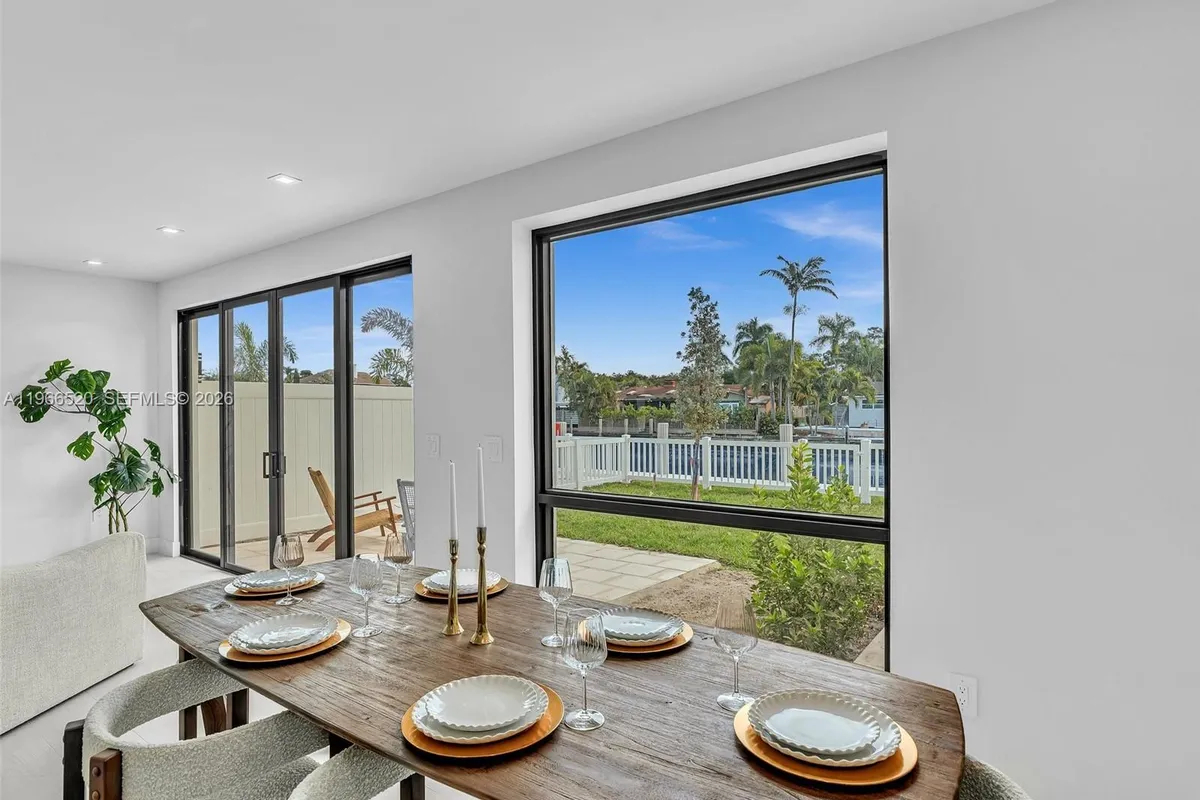 4632 SW 32nd Ave # C1, Dania Beach FL 33312