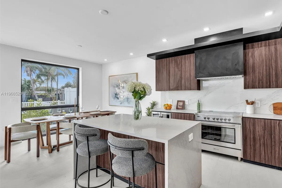 4632 SW 32nd Ave # C1, Dania Beach FL 33312