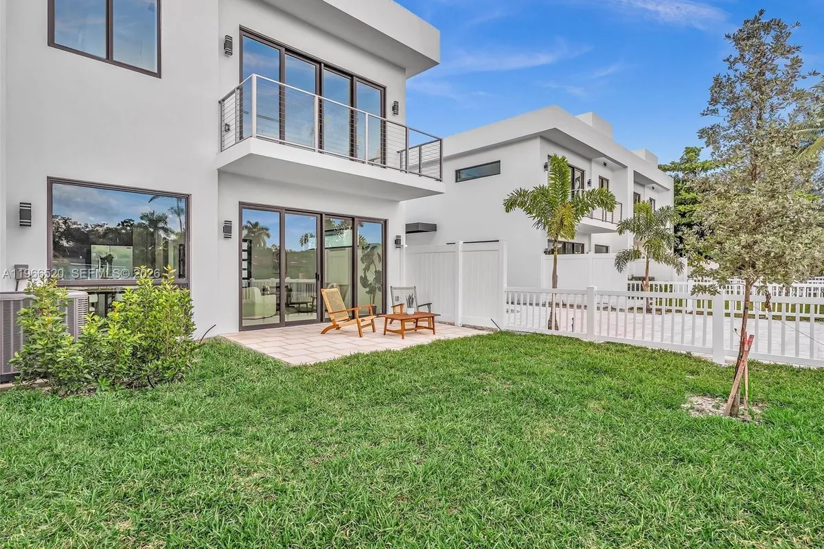 4632 SW 32nd Ave # C1, Dania Beach FL 33312