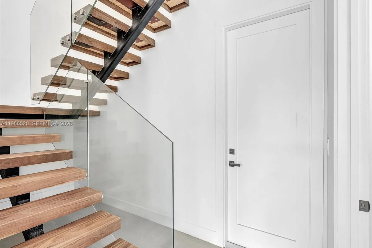 4632 SW 32nd Ave # C1, Dania Beach FL 33312