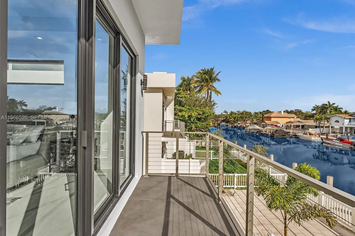 4632 SW 32nd Ave # C1, Dania Beach FL 33312