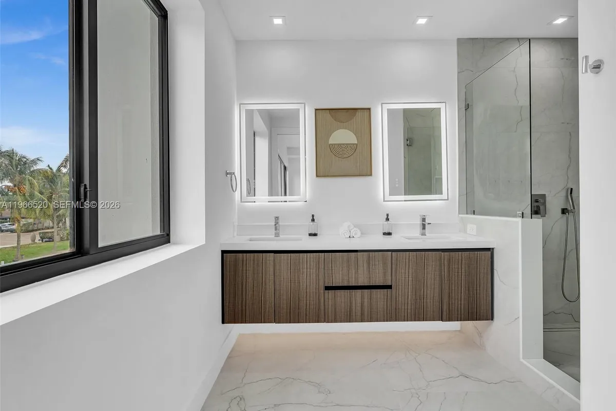 4632 SW 32nd Ave # C1, Dania Beach FL 33312