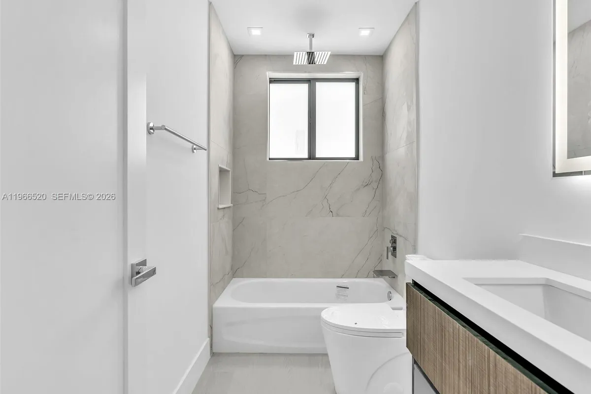 4632 SW 32nd Ave # C1, Dania Beach FL 33312