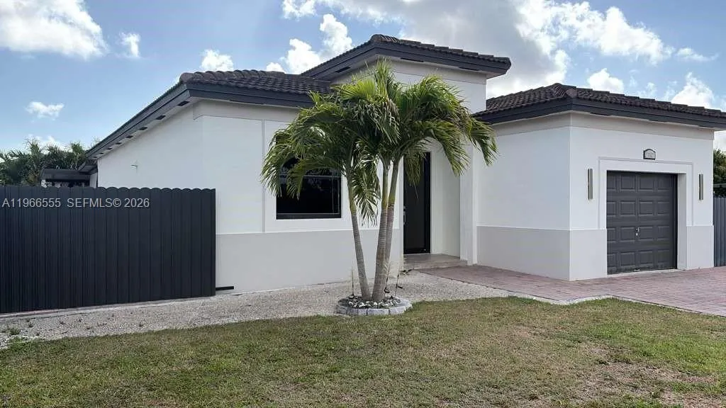 27607 SW 133rd Pl, Homestead FL 33032