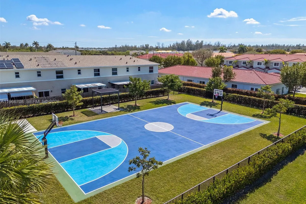 465 NE 5th Pl # 465, Florida City FL 33034