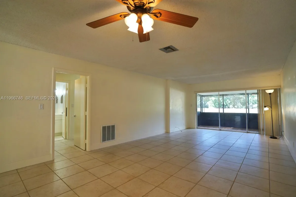 6555 NW 99th Ave # B20, Tamarac FL 33321