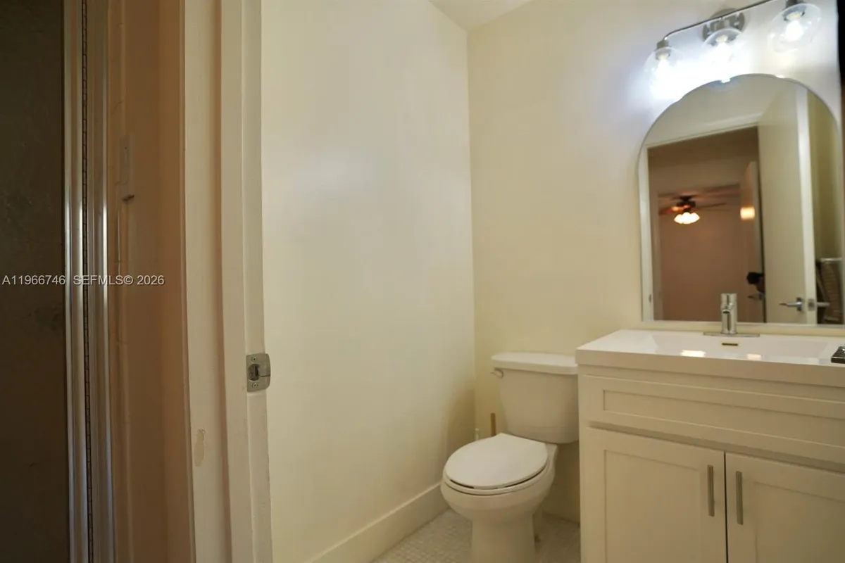 6555 NW 99th Ave # B20, Tamarac FL 33321