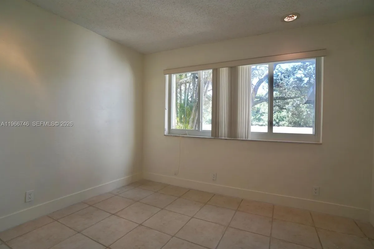 6555 NW 99th Ave # B20, Tamarac FL 33321