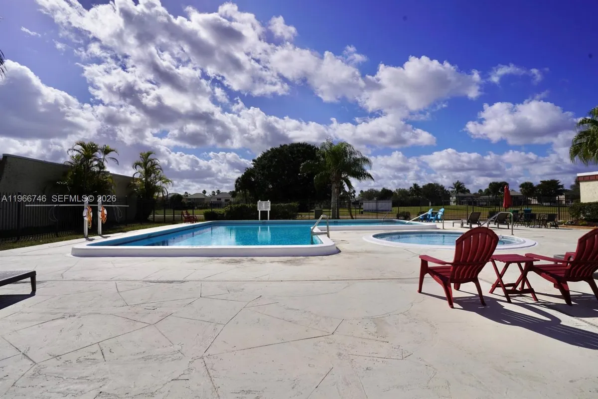 6555 NW 99th Ave # B20, Tamarac FL 33321