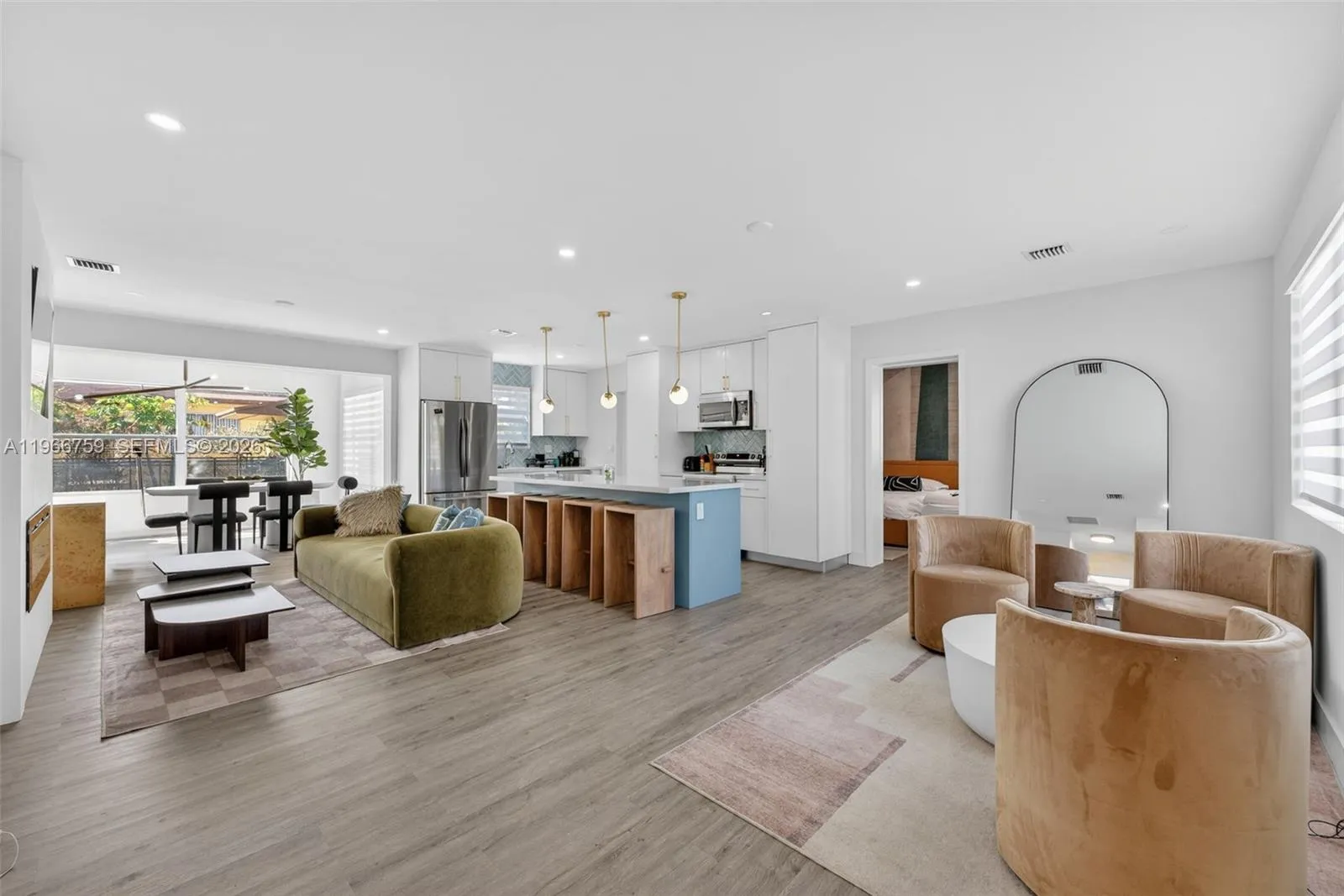 190 NE 173rd St, Miami FL 33162