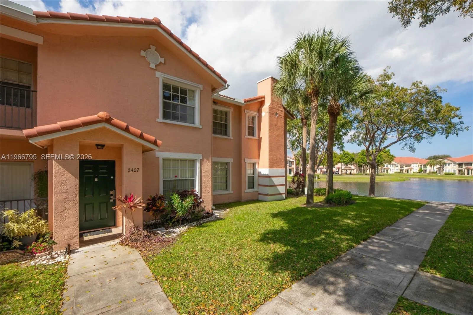 3 bedroom 2 bath for sale at 2407 Belmont Ln # 2407, North Lauderdale FL 33068