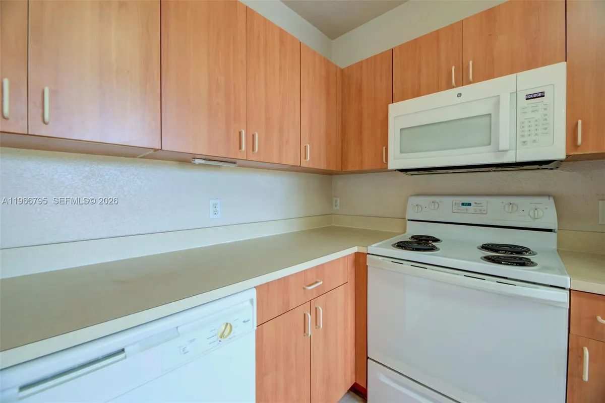 2407 Belmont Ln # 2407, North Lauderdale FL 33068