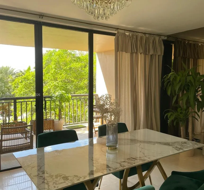 10175 Collins Ave # 208, Bal Harbour FL 33154