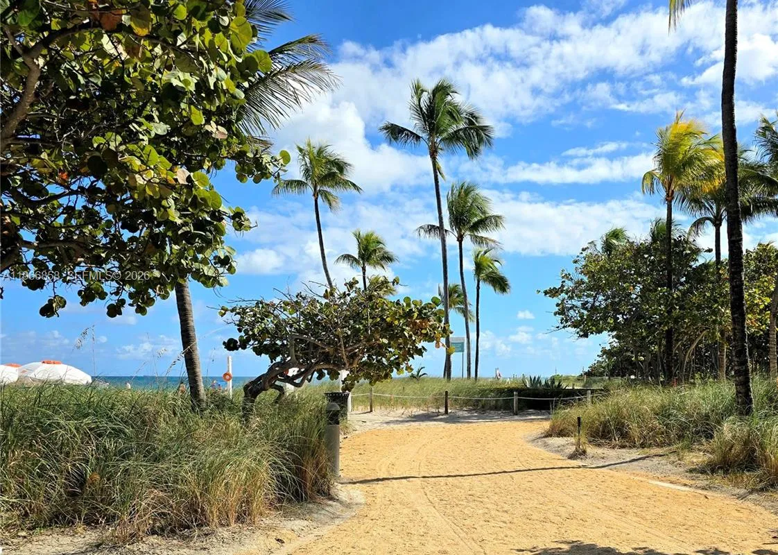 10175 Collins Ave # 208, Bal Harbour FL 33154