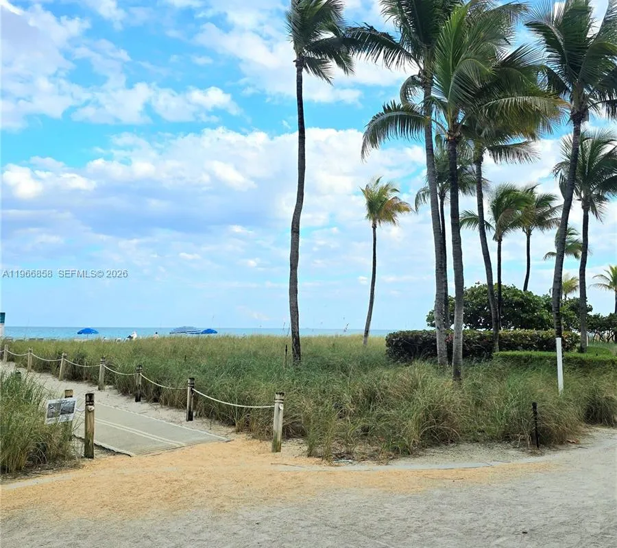 10175 Collins Ave # 208, Bal Harbour FL 33154