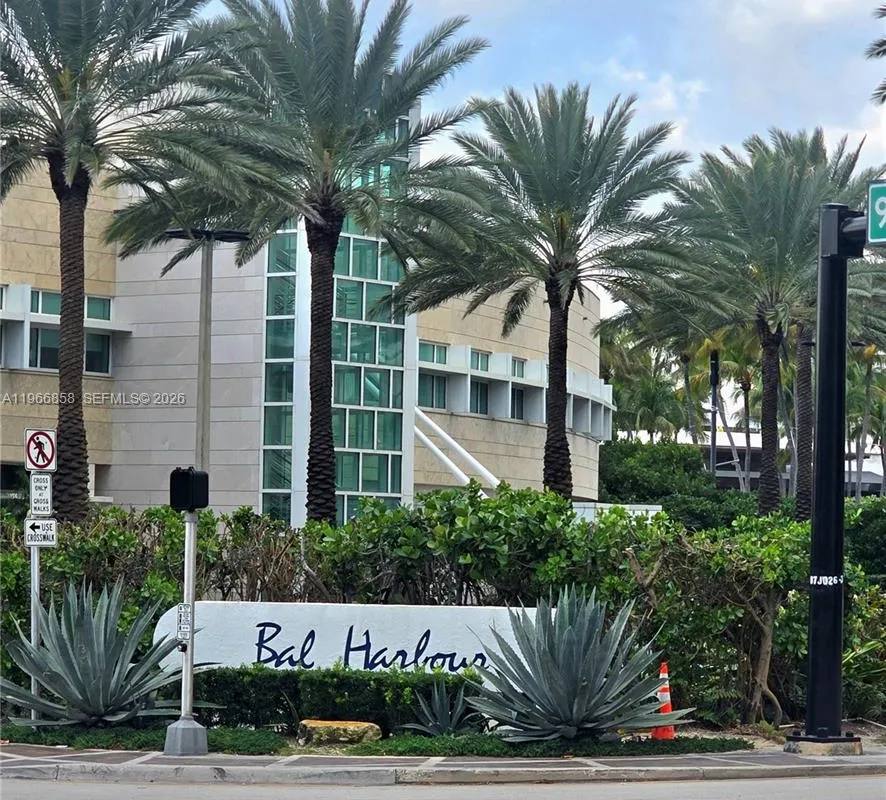 10175 Collins Ave # 208, Bal Harbour FL 33154