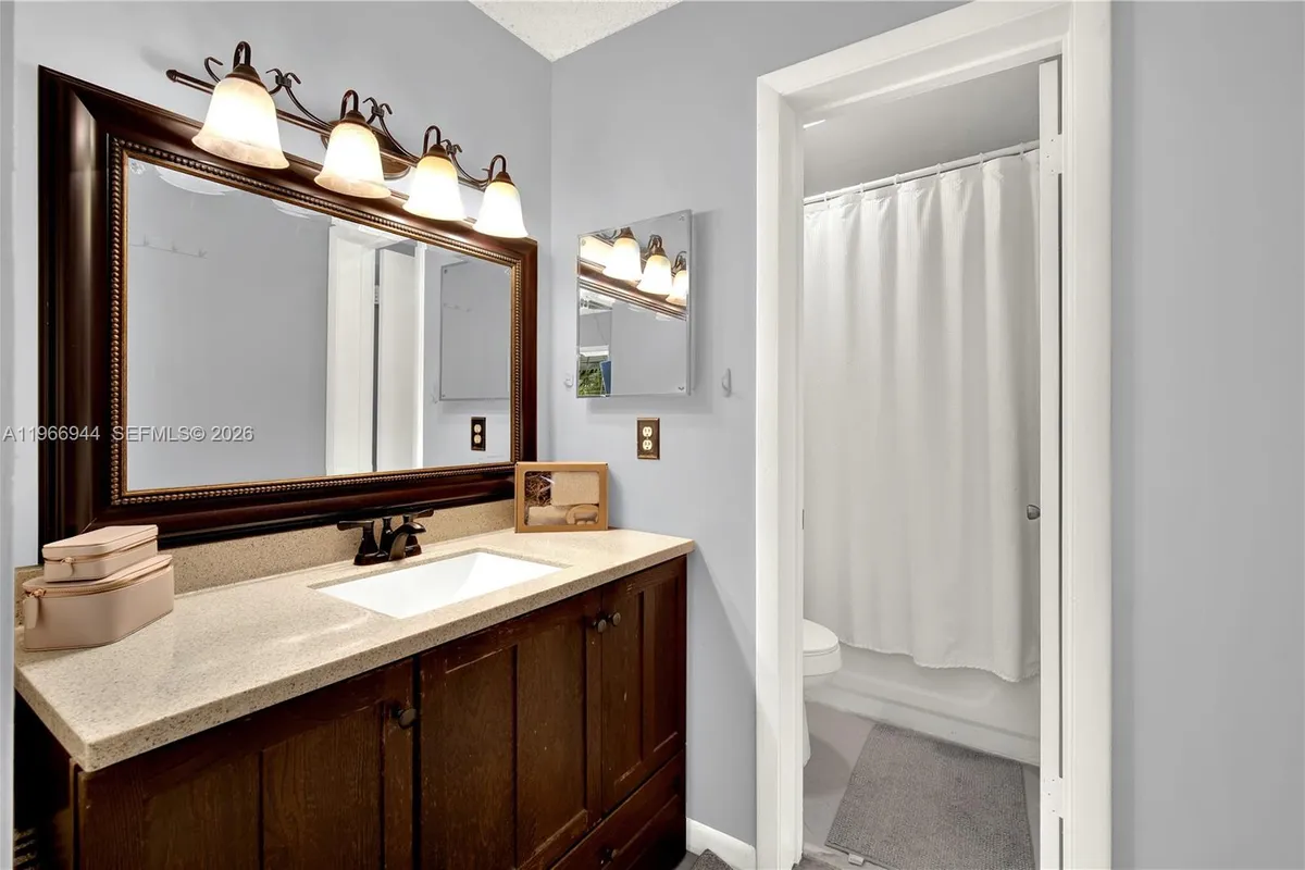 3437 S Carambola Cir S # 2463, Coconut Creek FL 33066