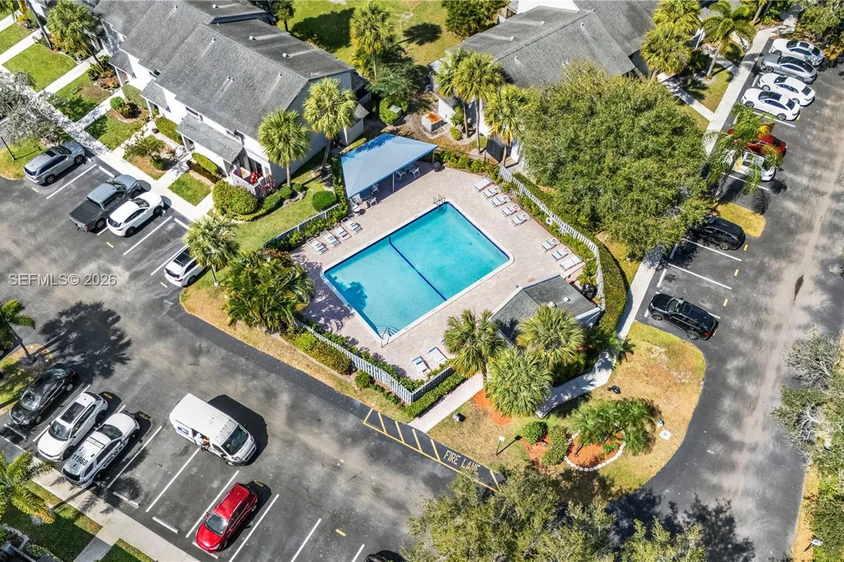 3437 S Carambola Cir S # 2463, Coconut Creek FL 33066