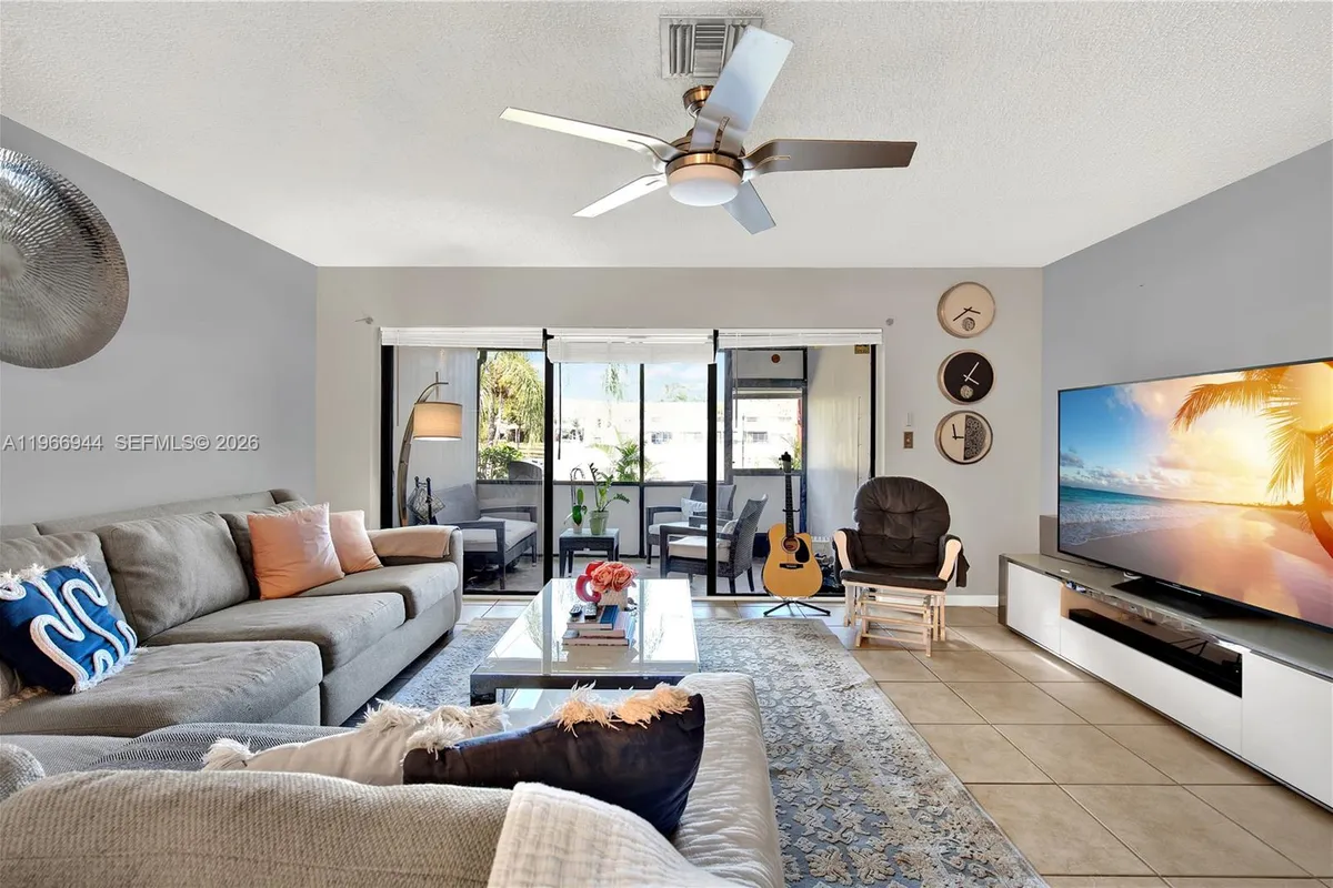 3437 S Carambola Cir S # 2463, Coconut Creek FL 33066