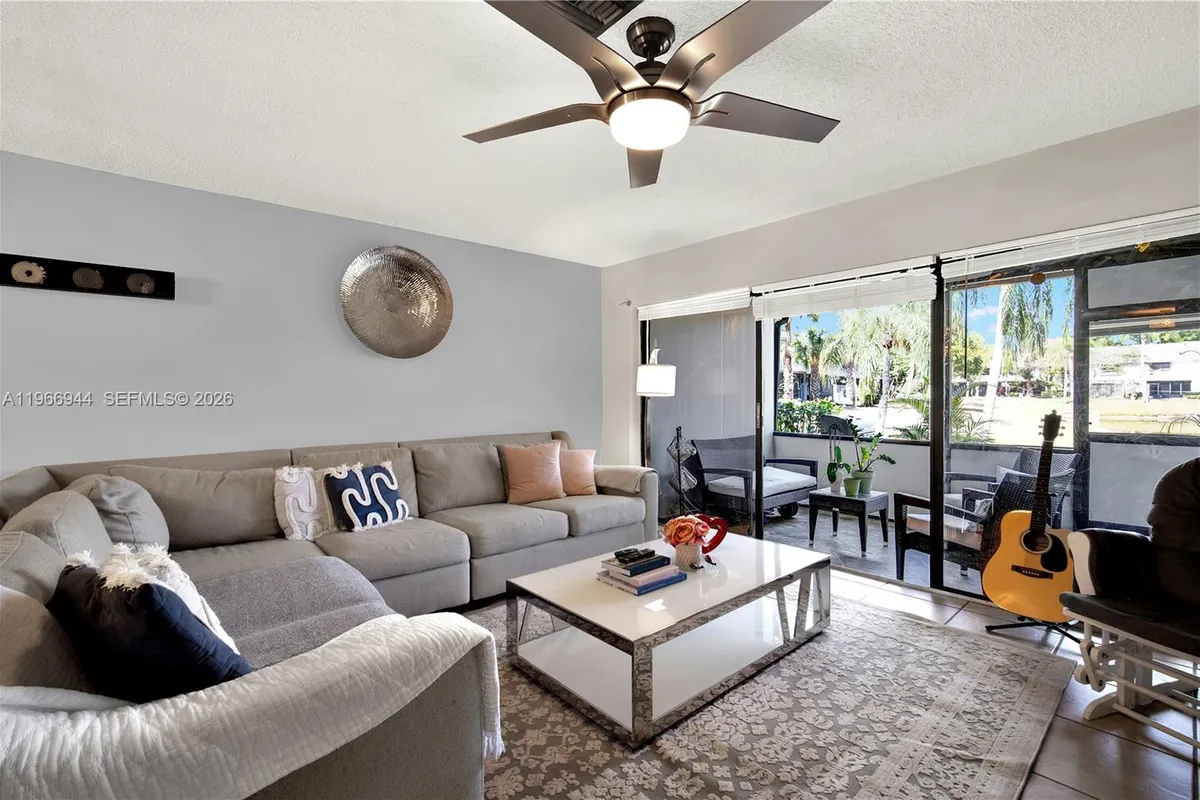 3437 S Carambola Cir S # 2463, Coconut Creek FL 33066