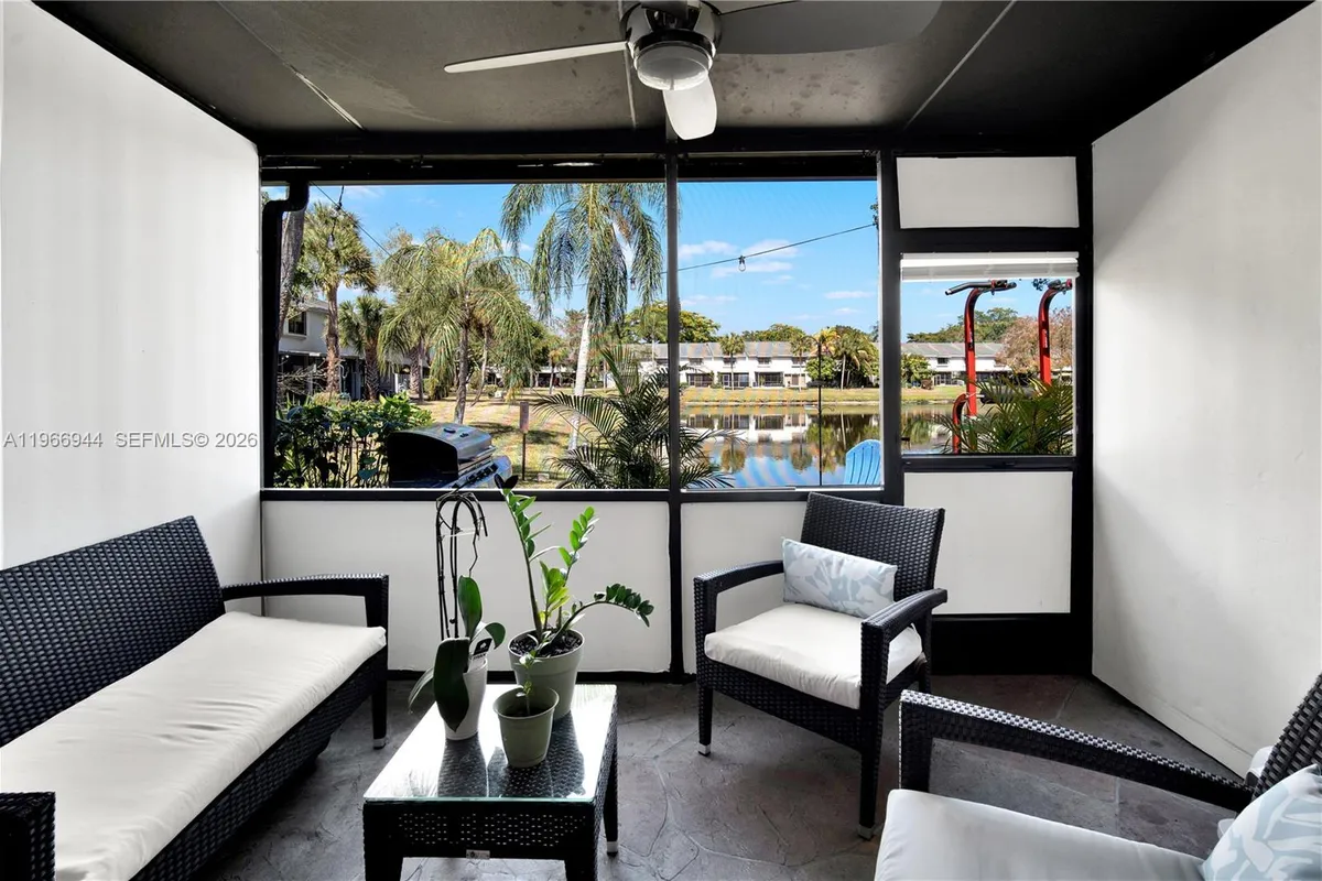 3437 S Carambola Cir S # 2463, Coconut Creek FL 33066