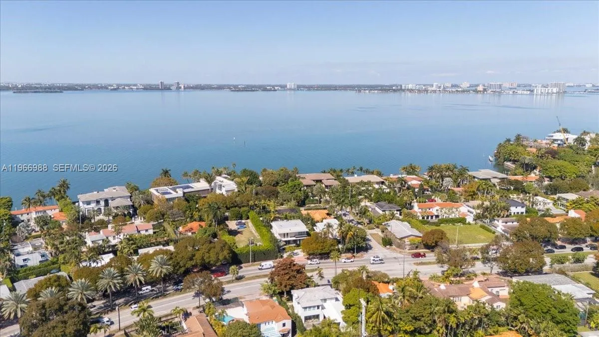 4354 Alton Rd, Miami Beach FL 33140