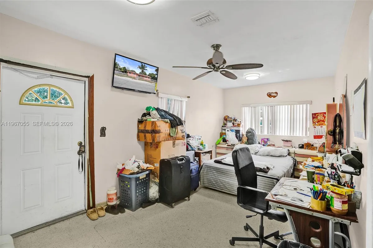 1775 NE 147th St, Miami FL 33181