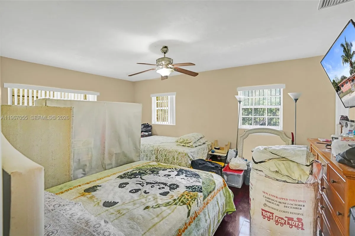 1775 NE 147th St, Miami FL 33181