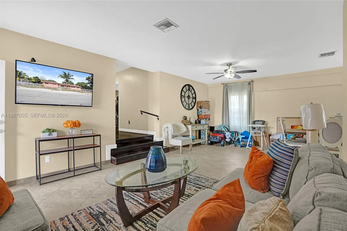 1775 NE 147th St, Miami FL 33181