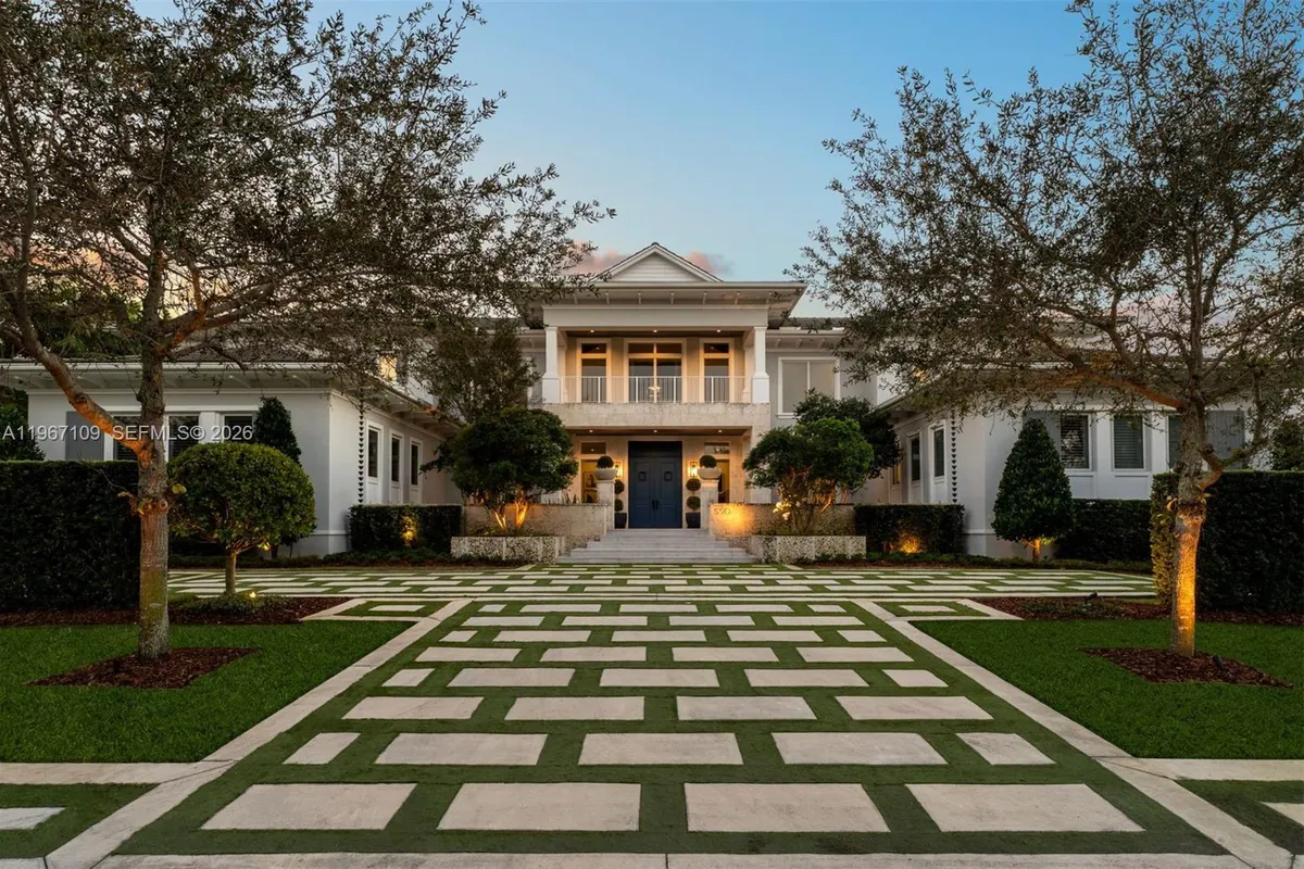 550 Marquesa Dr, Coral Gables FL 33156