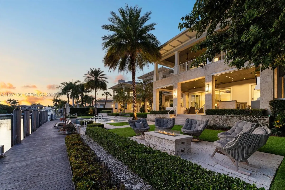 550 Marquesa Dr, Coral Gables FL 33156