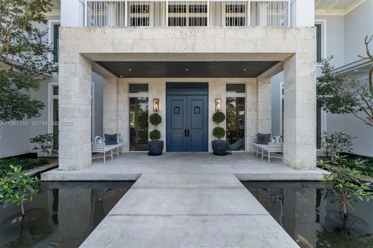 550 Marquesa Dr, Coral Gables FL 33156