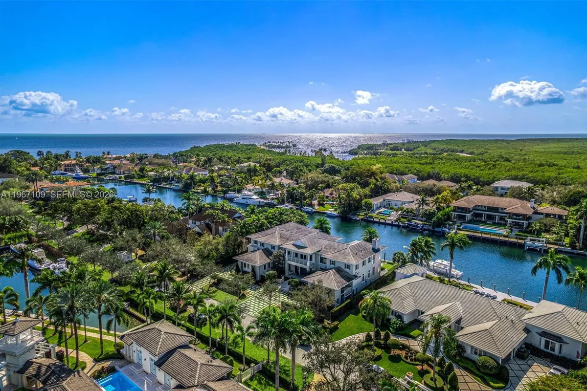 550 Marquesa Dr, Coral Gables FL 33156