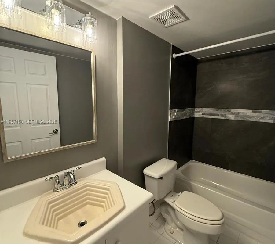 5550 NW 61st St # 508, Coconut Creek FL 33073