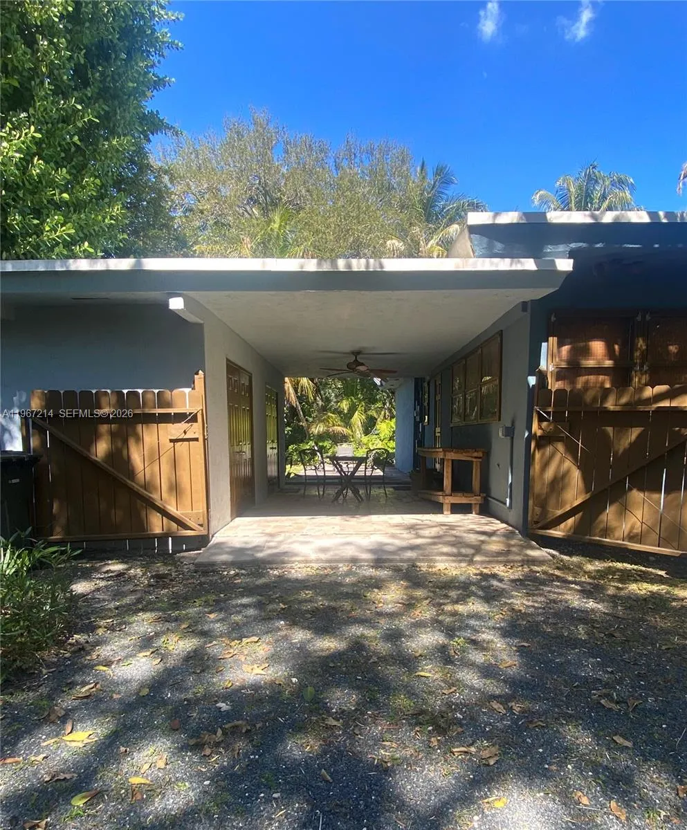 5975 SW 60th St, South Miami FL 33143