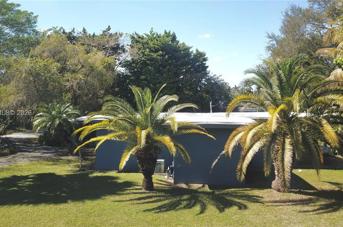 5975 SW 60th St, South Miami FL 33143