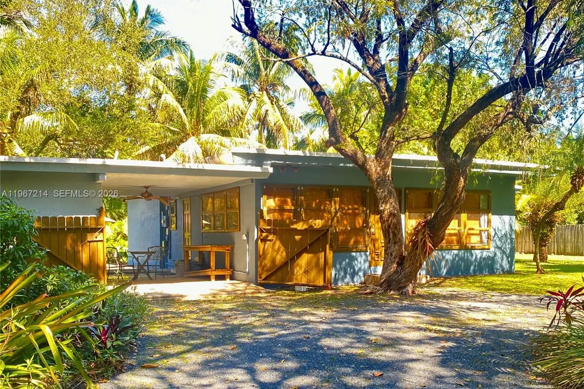 5975 SW 60th St, South Miami FL 33143