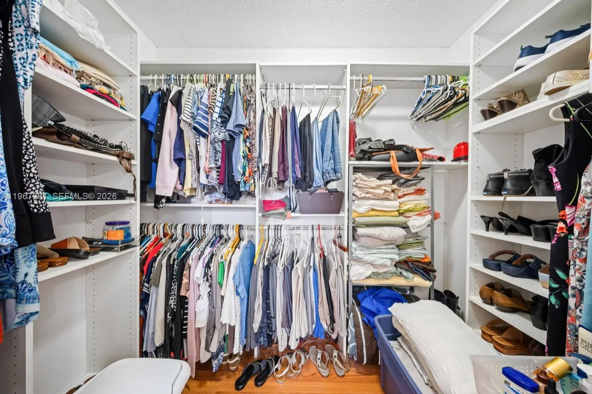 1340 NW 125th Ter, Sunrise FL 33323