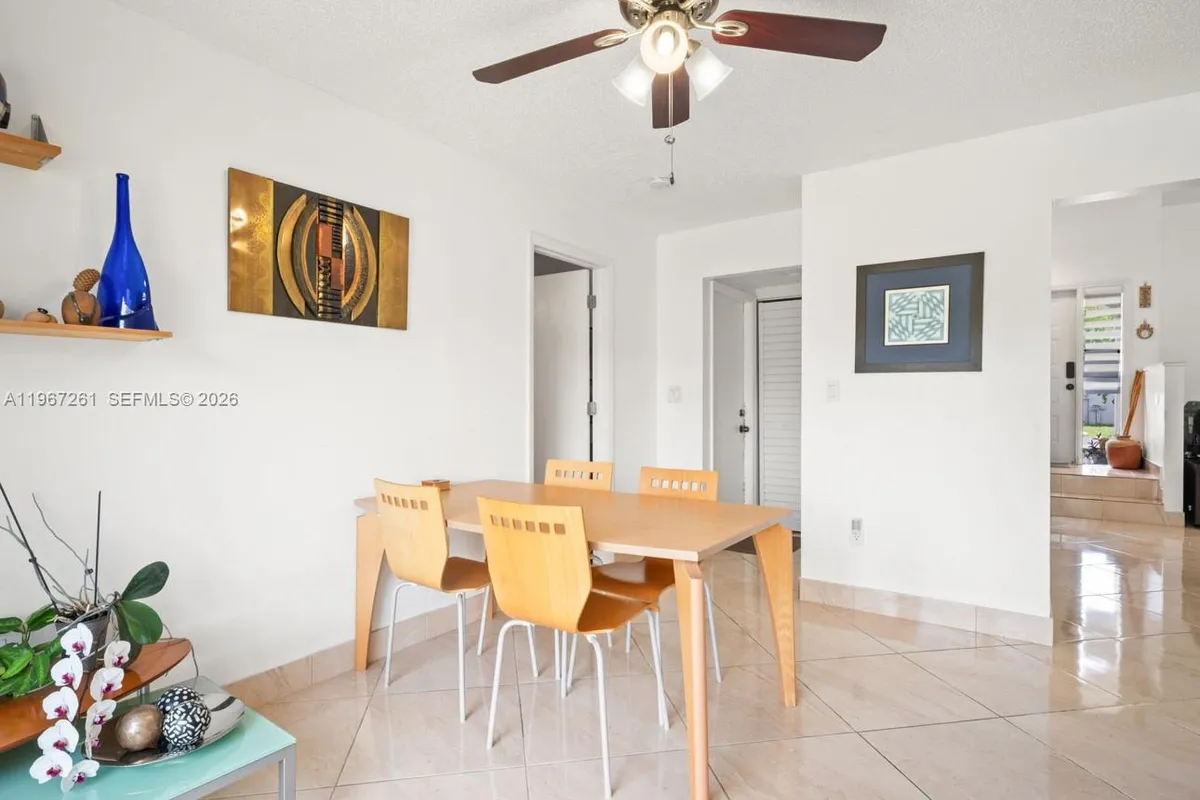 1340 NW 125th Ter, Sunrise FL 33323