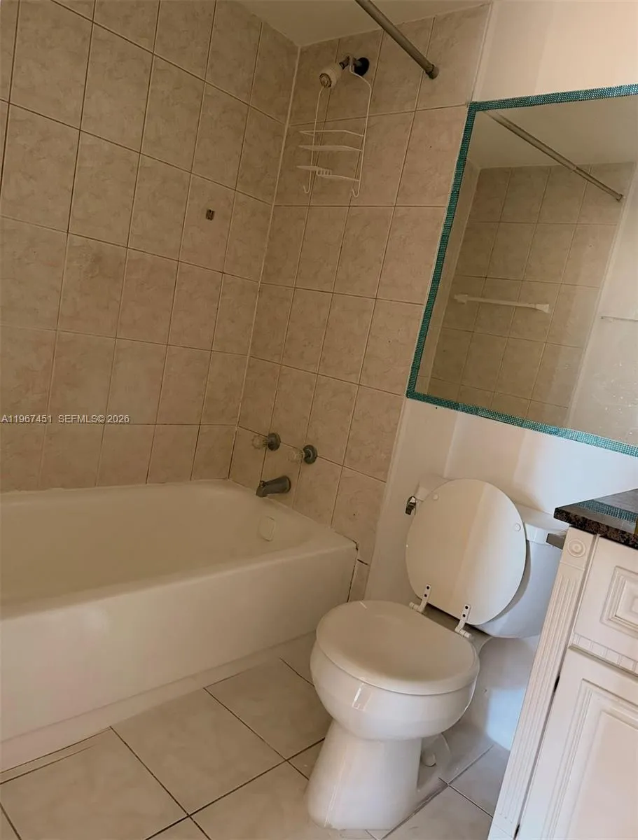 2025 NE 164th St # 706, North Miami Beach FL 33162