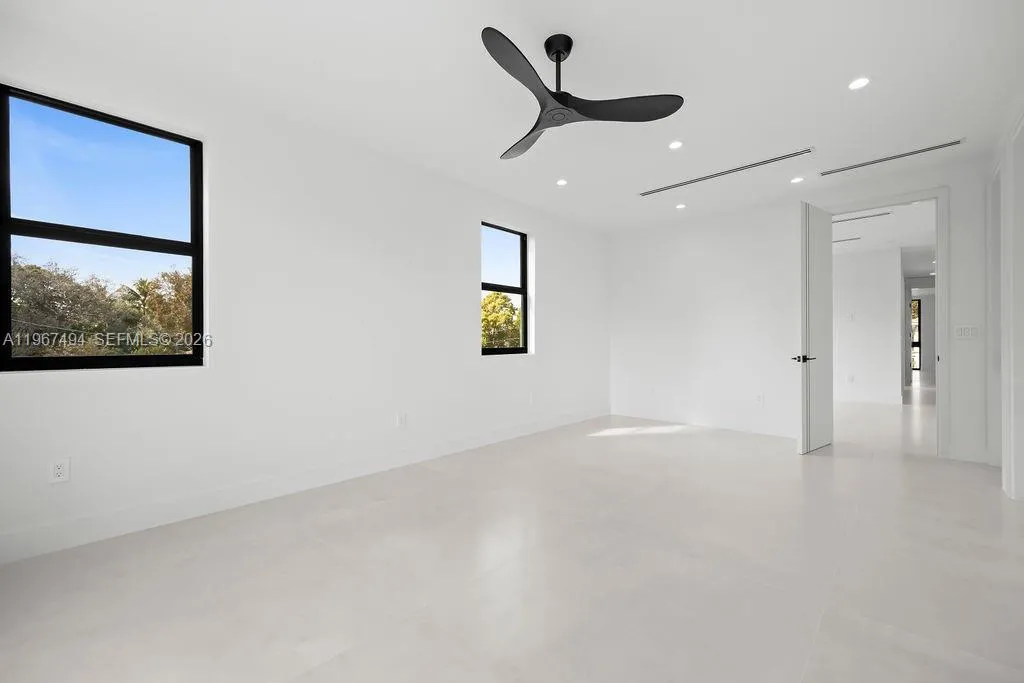 608 SW 16th Ct, Fort Lauderdale FL 33315